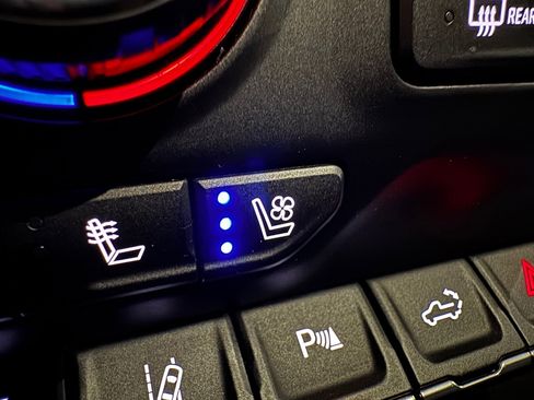 Used 2020 Chevrolet Silverado 2500 High Country w/ Technology Package image 33