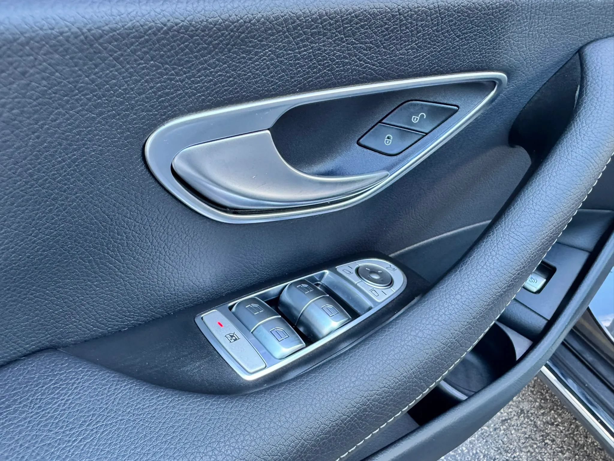 Used 2023 Mercedes-Benz E 450 4MATIC All-Terrain Wagon image 24