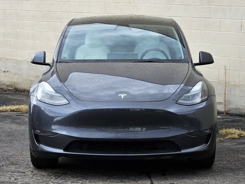 Used 2023 Tesla Model Y Long Range AWD/4WD image 8