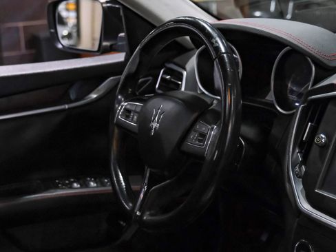 Used 2016 Maserati Ghibli S image 13