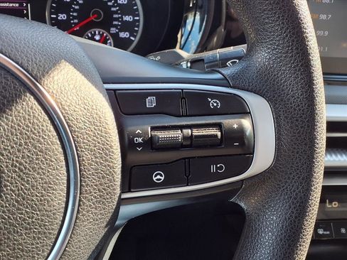 Used 2023 Kia K5 LXS image 16