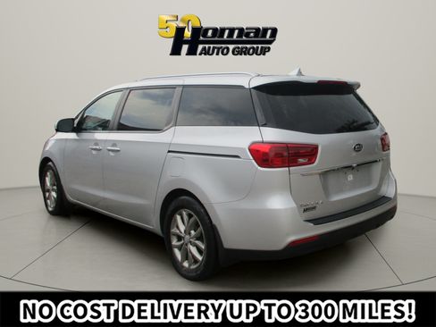 Used 2019 Kia Sedona EX FWD image 3