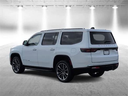 Used 2024 Jeep Wagoneer Series III image 6