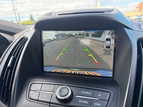 Used 2018 Ford Escape SEL w/ Canadian Touring Package AWD/4WD image 38