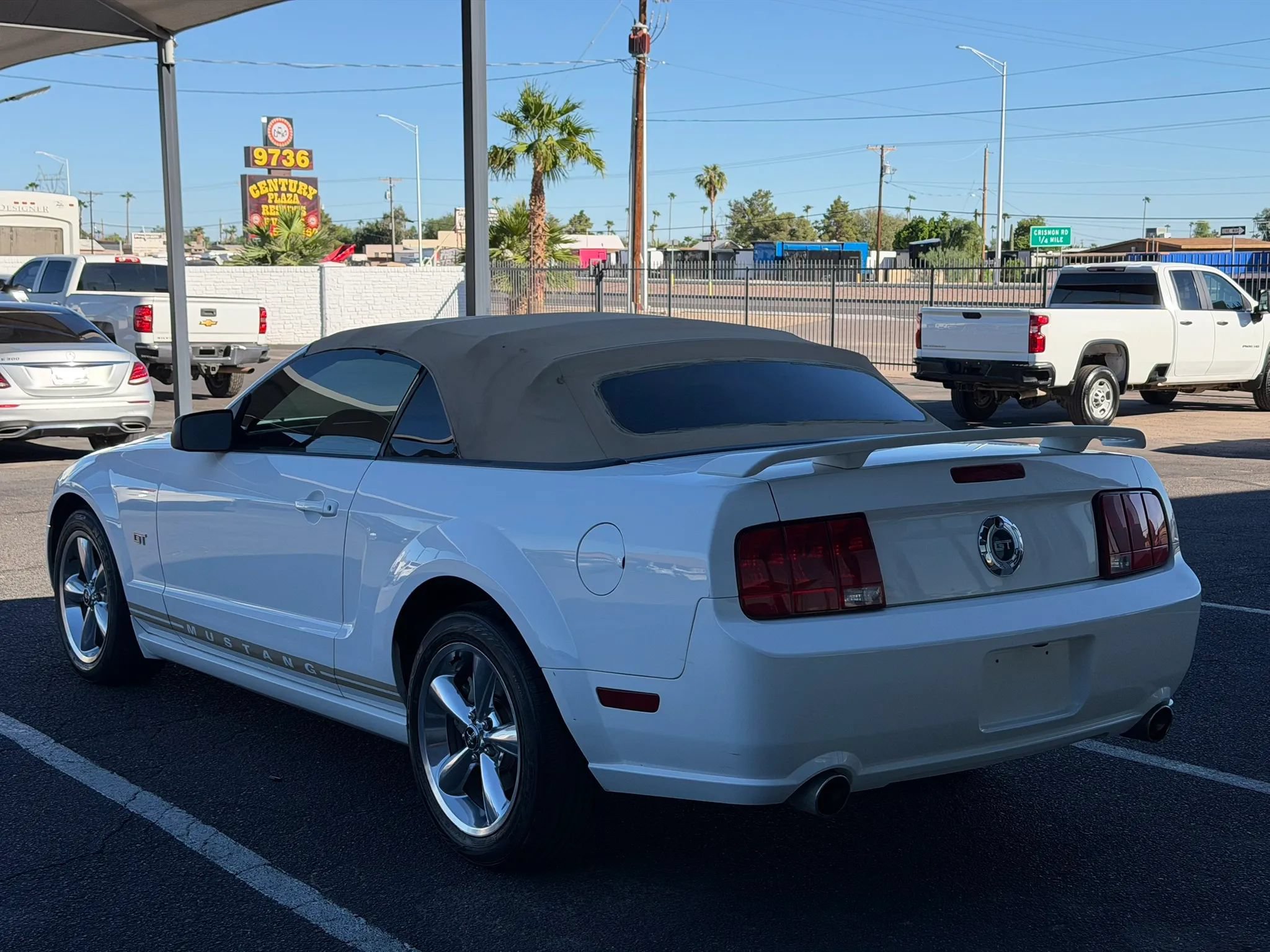 Used 2006 Ford Mustang GT RWD image 8