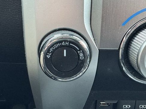 Used 2020 Toyota Tundra Platinum image 27