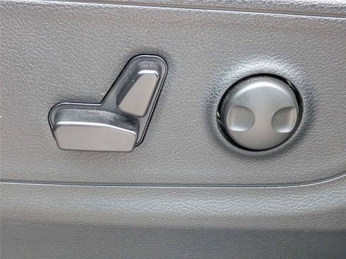 Certified 2025 RAM 1500 Big Horn AWD/4WD image 22
