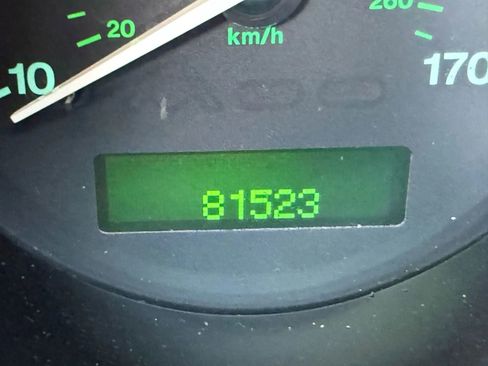 Used 2004 Jaguar XK8 Convertible image 34