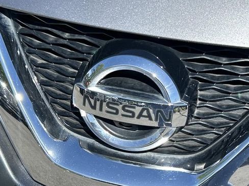 Used 2016 Nissan Rogue SL w/ SL Premium Package AWD/4WD image 10