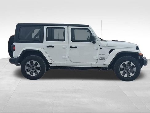 Used 2023 Jeep Wrangler Sahara w/ Cold Weather Group image 6