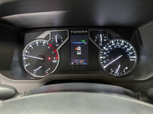 Used 2023 Toyota Tundra Limited image 23