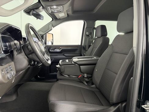 Used 2024 Chevrolet Silverado 3500 LT w/ Convenience Package image 23