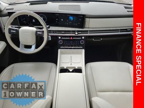 Used 2025 Hyundai Santa Fe Calligraphy AWD/4WD image 13