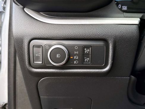 Used 2020 Ford Explorer XLT w/ Equipment Group 202A RWD image 41