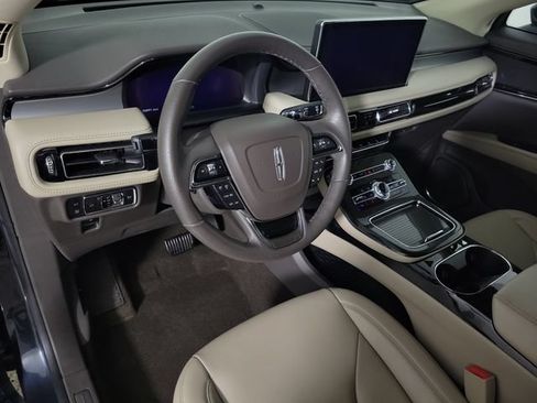 Used 2023 Lincoln Nautilus FWD w/ Premium Package image 17
