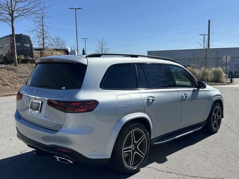 Certified 2025 Mercedes-Benz GLS 450 4MATIC image 8