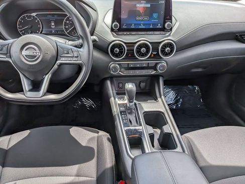 Used 2025 Nissan Sentra SV FWD image 24