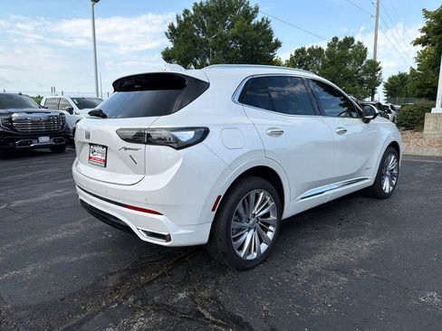 Used 2025 Buick Envision Avenir AWD/4WD image 5