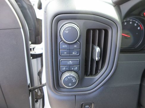 Certified 2022 Chevrolet Silverado 1500 Custom AWD/4WD image 22