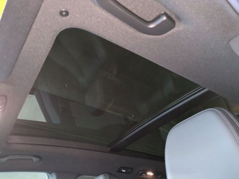 Used 2022 Mercedes-Benz GLS 450 4MATIC image 16