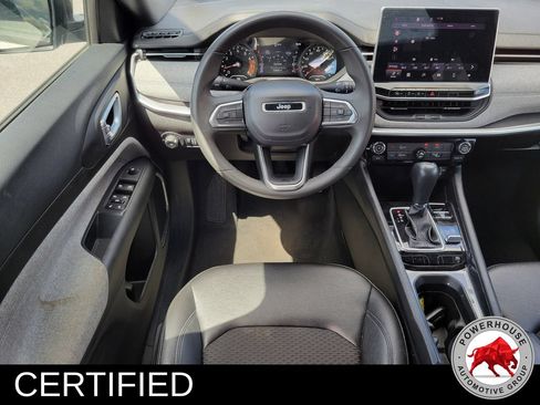Used 2024 Jeep Compass Latitude AWD/4WD image 18