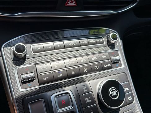 Certified 2023 Hyundai Santa Fe Limited FWD image 19