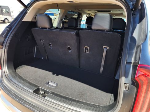 Used 2022 Kia Telluride EX FWD image 16