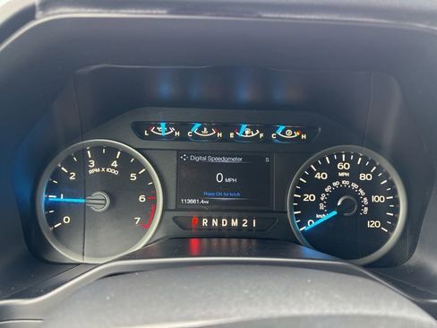 Used 2016 Ford F150 XLT w/ Equipment Group 302A Luxury AWD/4WD image 16