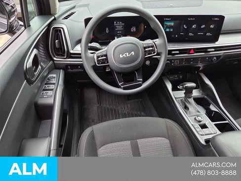 Used 2025 Kia Sorento LX FWD image 6