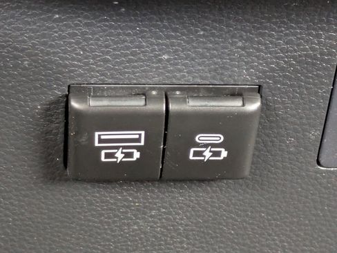 Used 2024 Toyota Tundra SR5 AWD/4WD image 15