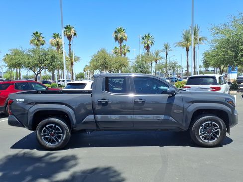 Certified 2025 Toyota Tacoma TRD Sport AWD/4WD image 3