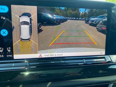 New 2026 Volkswagen Atlas Cross Sport SEL Premium R-Line image 9