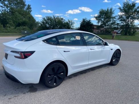 Used 2024 Tesla Model 3 Standard Range RWD image 3