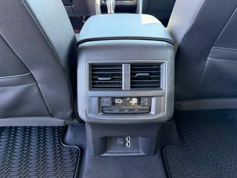 Used 2018 Volkswagen Atlas SE FWD image 24