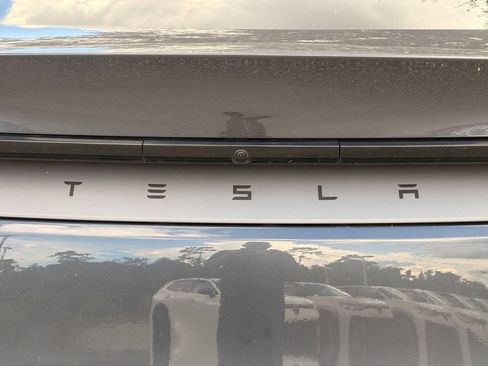 Used 2026 Tesla Model Y Long Range AWD/4WD image 34