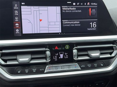 Used 2021 BMW 430i Convertible w/ Convenience Package image 39