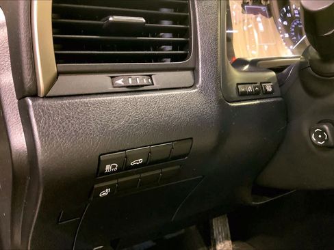 Used 2020 Lexus RX 350L Premium w/ Premium Package image 36