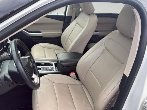 Certified 2022 Ford Explorer Limited image 32