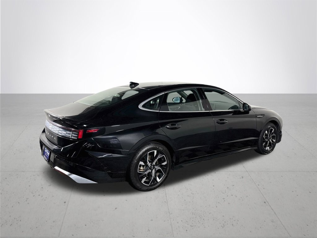 Used 2025 Hyundai Sonata SEL FWD image 6