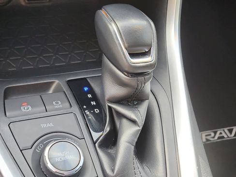 Used 2019 Toyota RAV4 XSE image 16