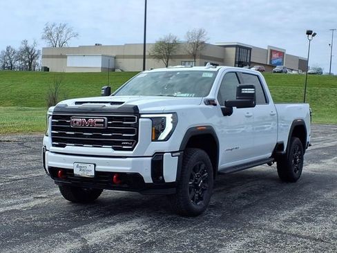 New 2026 GMC Sierra 2500 AT4 w/ AT4 Premium Plus Package AWD/4WD image 8