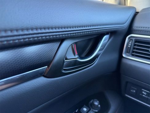 Used 2024 MAZDA CX-5 Carbon Edition image 25