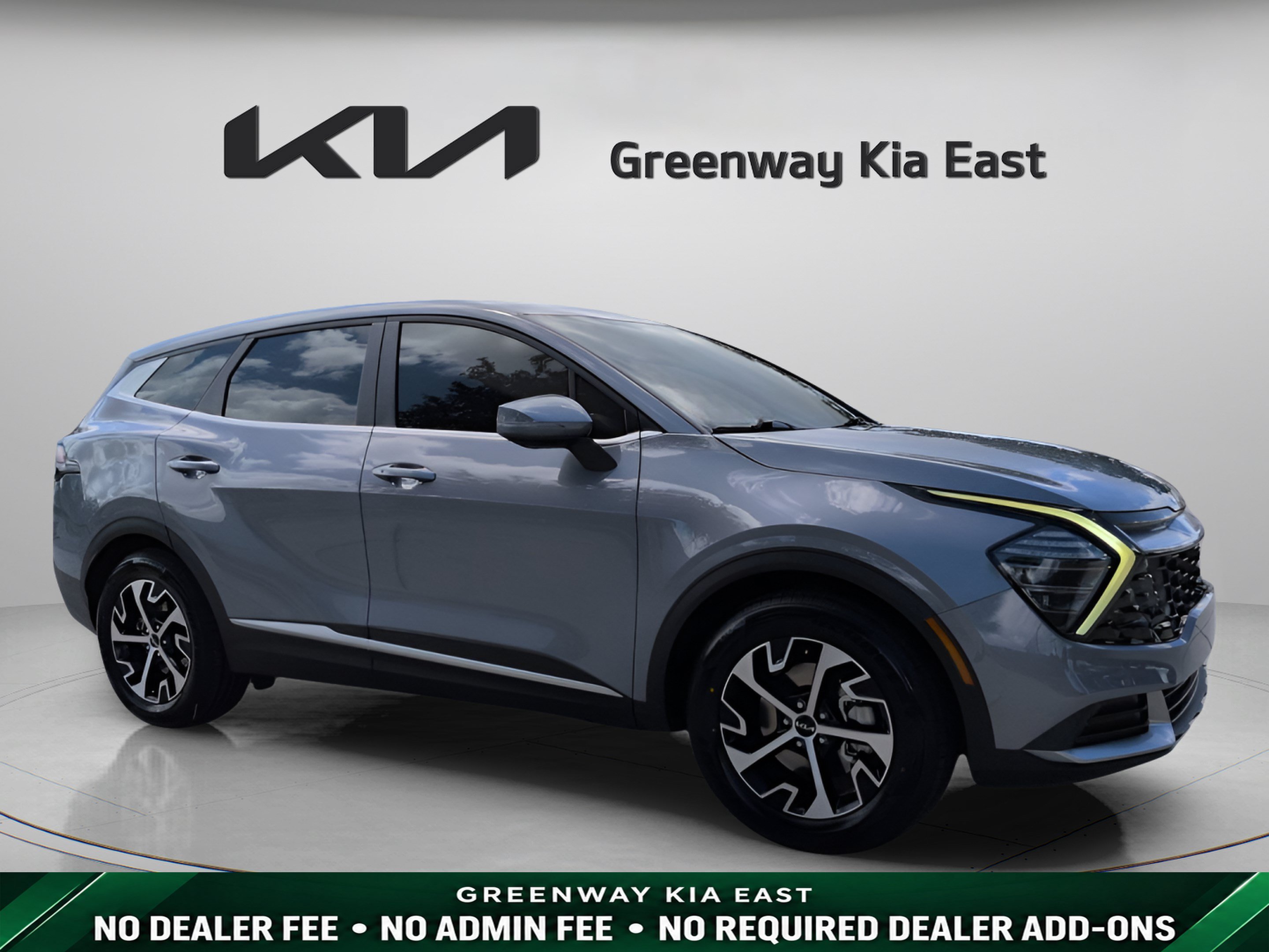 Used 2024 Kia Sportage EX FWD image 1
