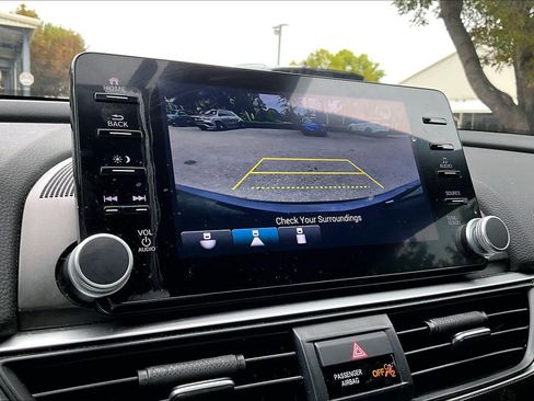 Used 2022 Honda Accord Sport image 24