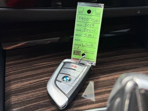 Used 2019 BMW 530i w/ Convenience Package RWD image 49