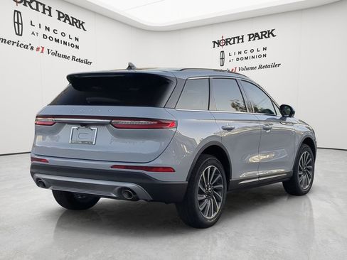 New 2026 Lincoln Corsair Reserve FWD image 3