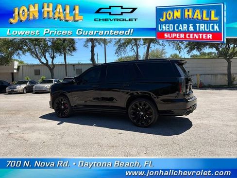 Used 2026 Cadillac Escalade V w/ LPO, ONYX Package image 6