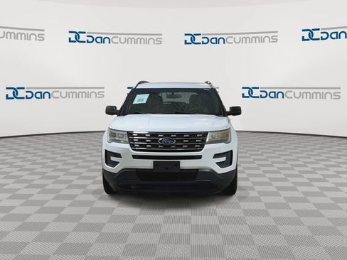 Used 2016 Ford Explorer 4WD image 3
