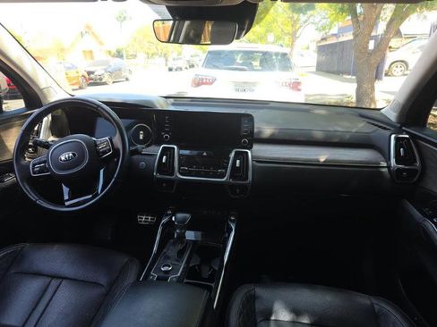 Used 2021 Kia Sorento SX Prestige image 7