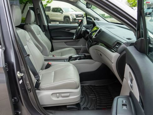 Used 2018 Honda Pilot Elite image 10